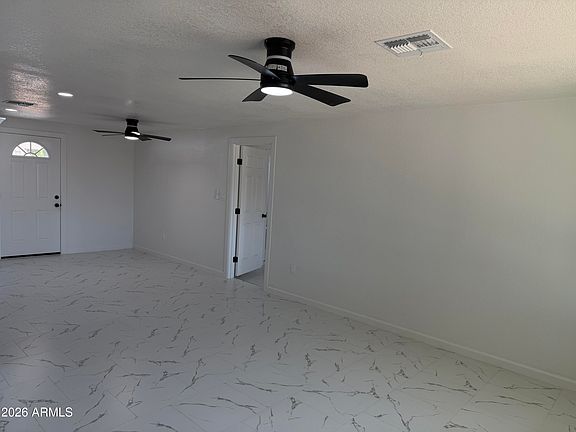 3rd image of 7426 W HOLLY Street