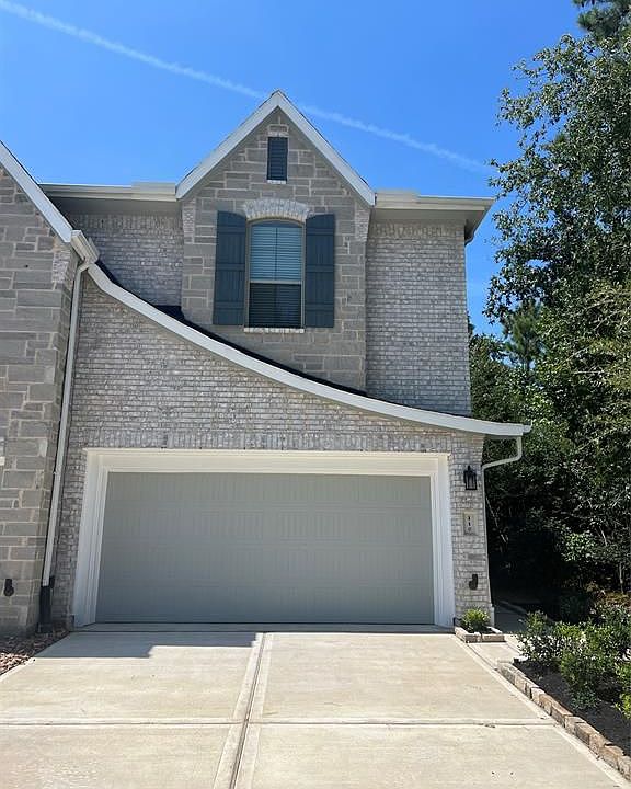 1st image of 110 Handley Dr