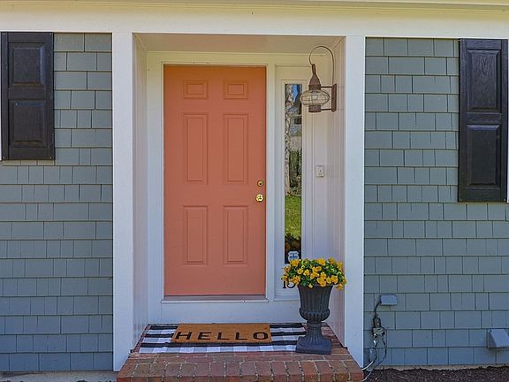 2nd image of 133 Hopkins Ln