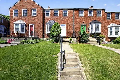 1674 Thetford Rd Photo 1