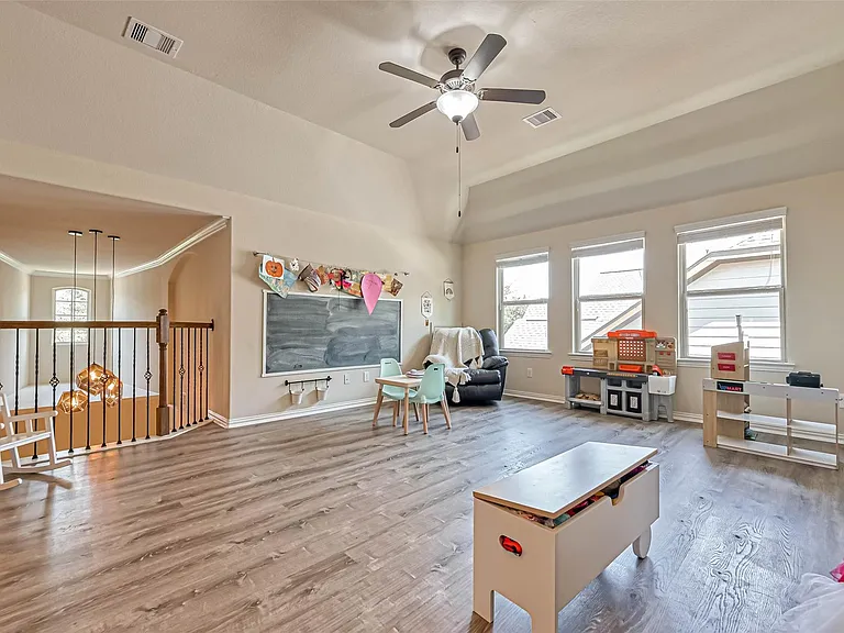 210 Hearthshire Cir — Photo 29