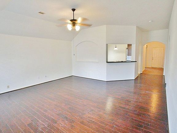 Pass through Bar keeps keeps everyone connected