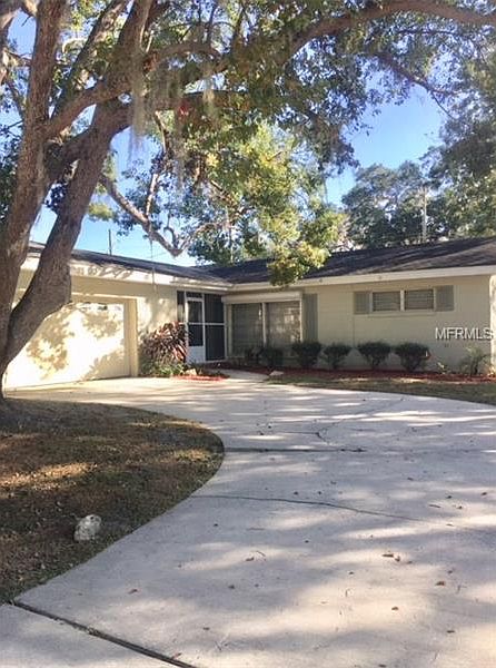 1st image of 11 Glendale Dr