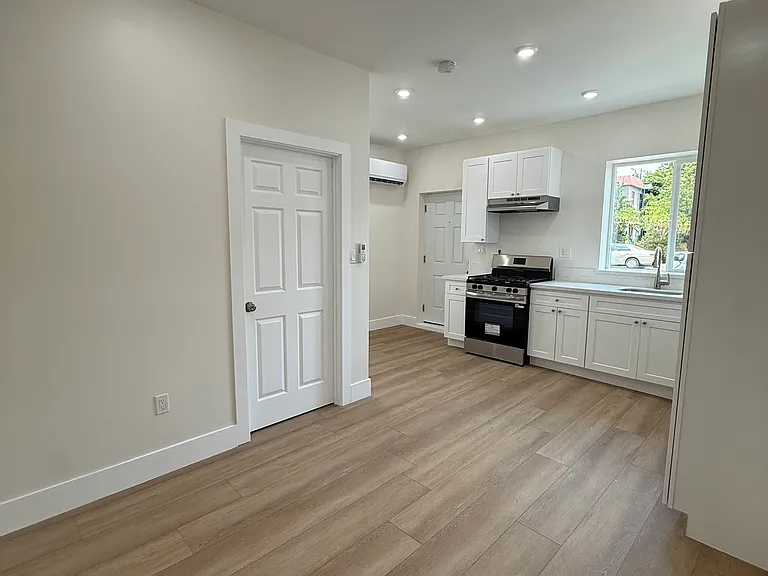 3647 Vinton Ave #10 — Photo 7