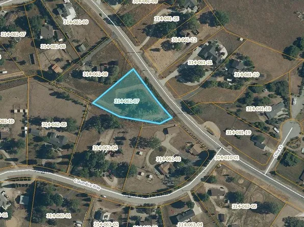 26600 Bear Valley Rd #1, Tehachapi, CA 93561