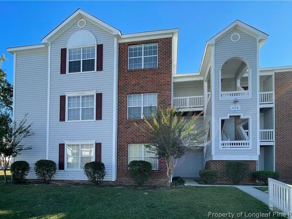 224-1 Waterdown Dr, Fayetteville, NC 28314