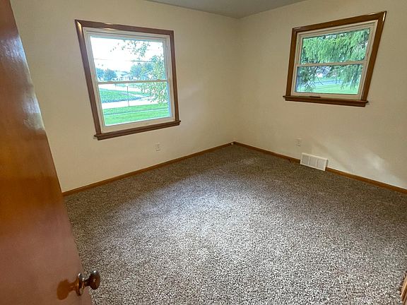 4th image of 1505 Missouri Ave