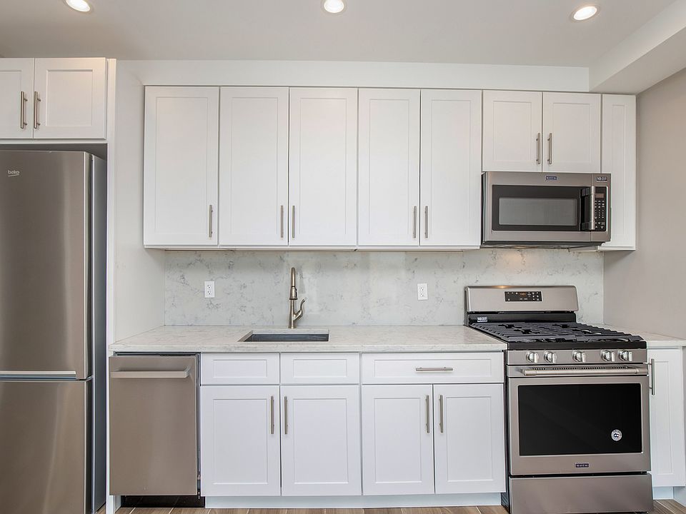 1st image of 37-14 31st Ave #6F