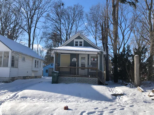 S 418 Magnolia Ave, Lansing, MI 48912