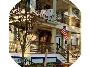 4 Crescent St FLOOR 2, Westerly, RI 02891