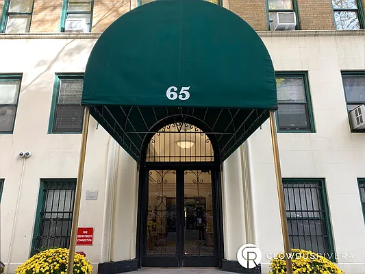 Sold by Cooper & Cooper Real Estate | media 13
