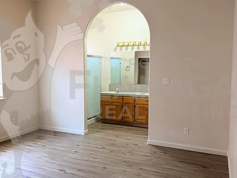 2974 Westminster Ct — Photo 12