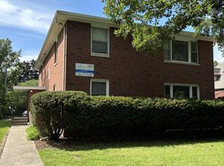 115 W Washington St, Urbana, IL 61801