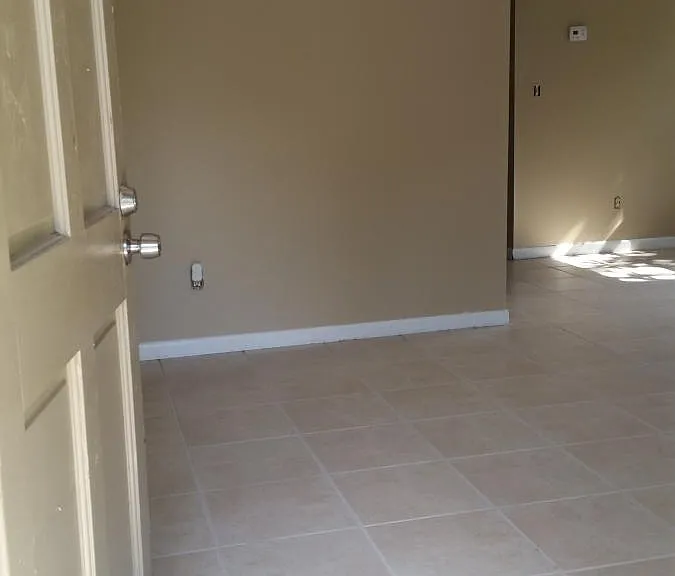 1823 Chamberlin St — Photo 6