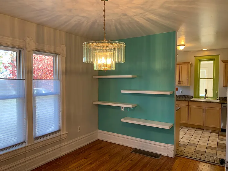 2502 W Argyle Pl — Photo 7