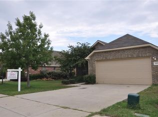 409 Northbrook Ave, Oak Point, TX 75068