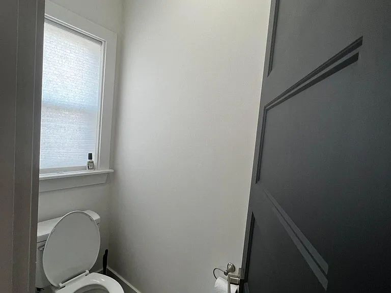 1072B Zophi St — Photo 20