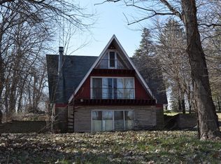 61985 County Road 681, Hartford, MI 49057