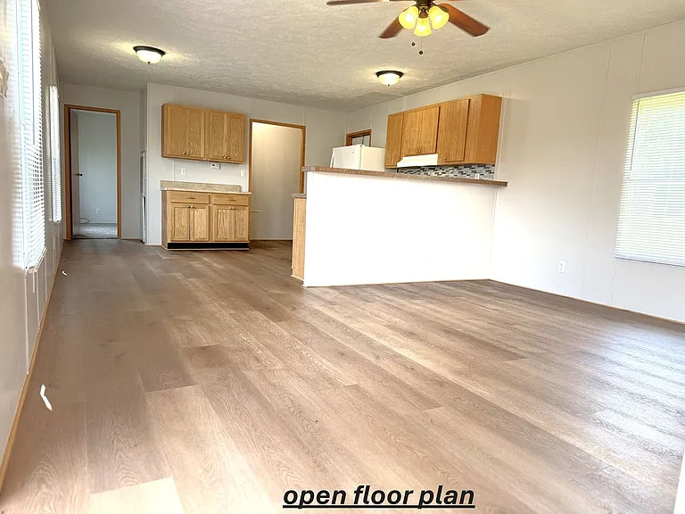 3337 Clear Springs Way — Photo 5