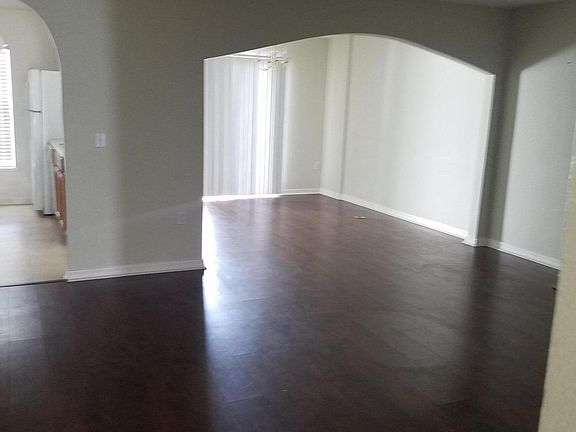 5th image of 7052 Saint Ives Ct