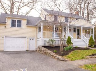 34 Woodledge Rd, Needham, MA 02492