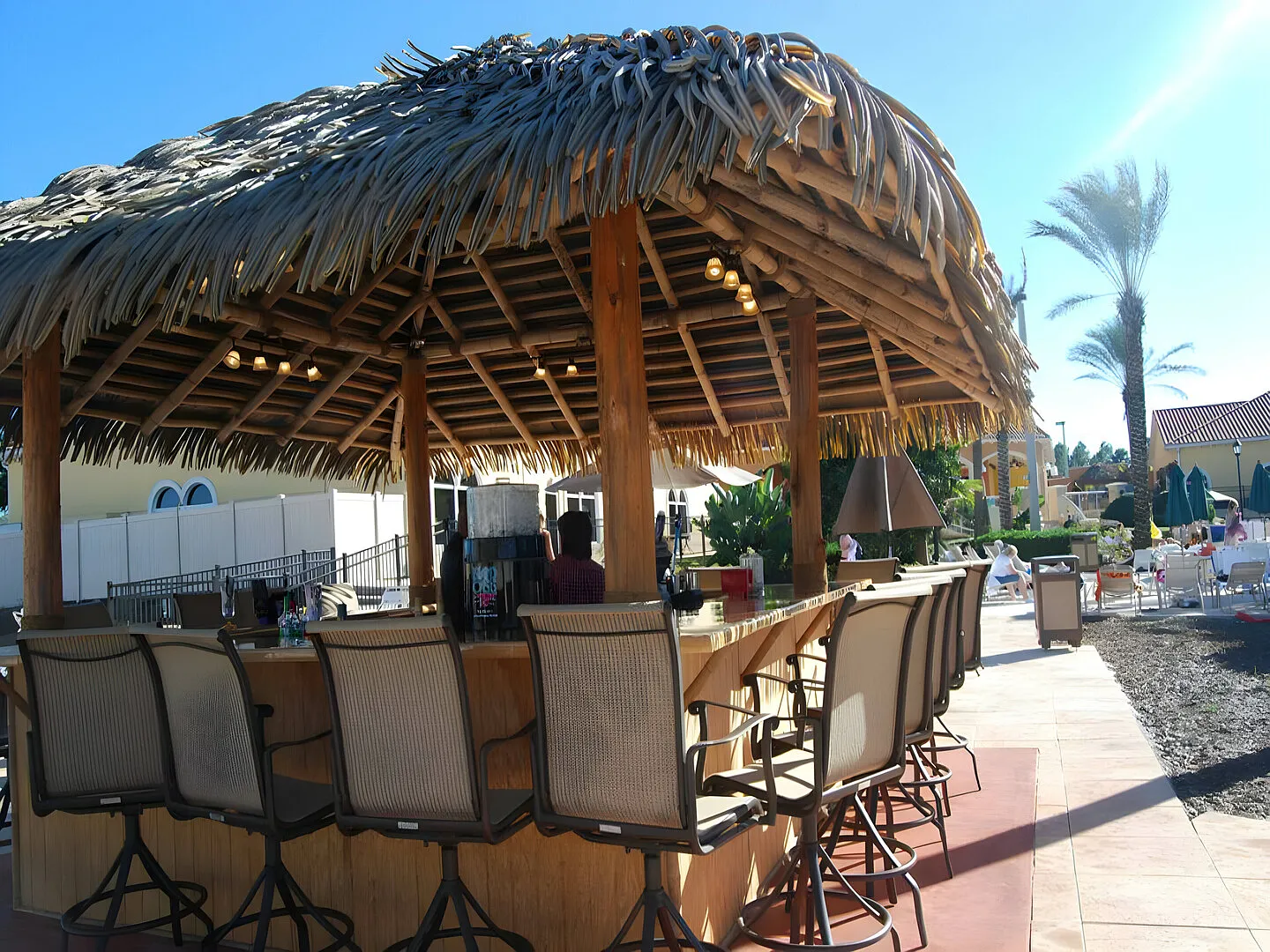 Fairytale Lovely 4BR Sleeps 8 Minutes to Disney — Photo 4