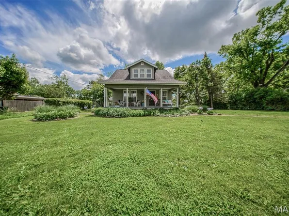 914 E 10th St, Rolla, MO 65401