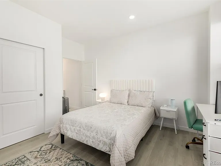 16722 Umatilla St — Photo 19