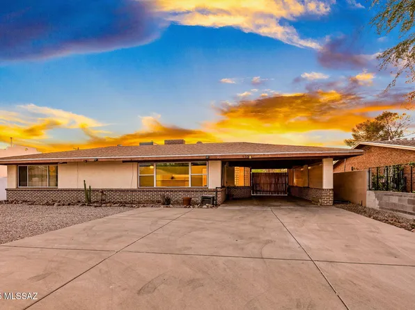 933 N Columbus Blvd, Tucson, AZ 85711