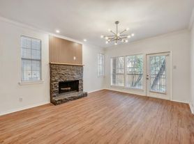 6804 N Capital Of Texas Hwy, Austin, TX