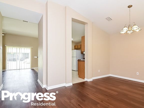 5th image of 11903 Autumn Creek Dr