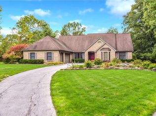 2800 Appaloosa Ln, Hubbard, OH 44425