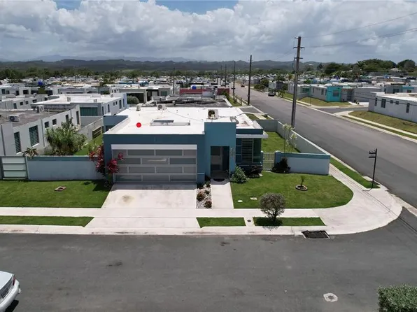 Ancla St #J05, Barceloneta, PR 00617