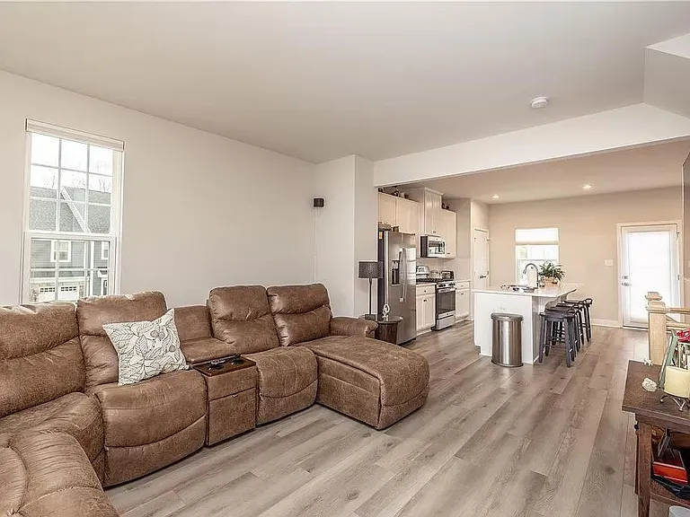 10268 Willmark Way — Photo 8