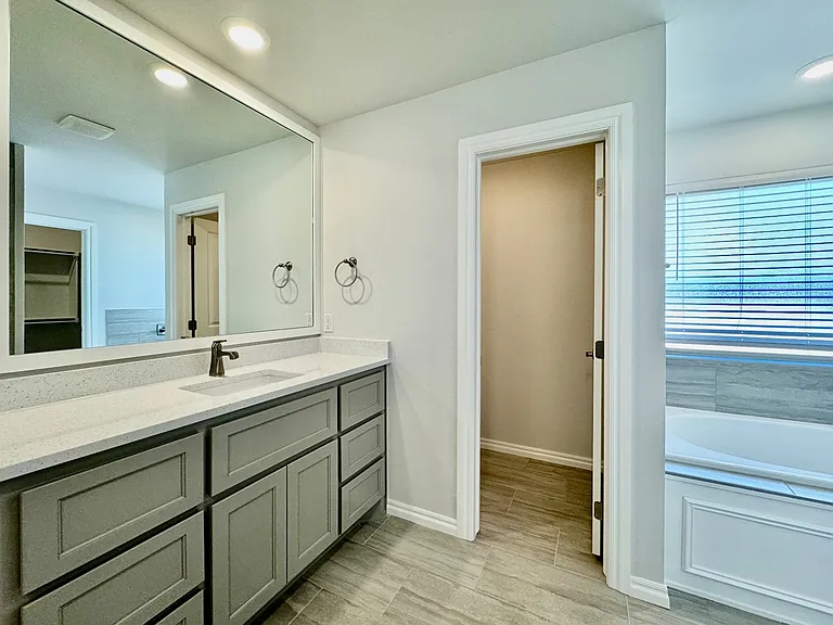 16220 Marsha Dr — Photo 15
