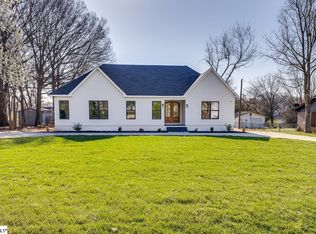 111 Wolfe Rd, Greer, SC 29650