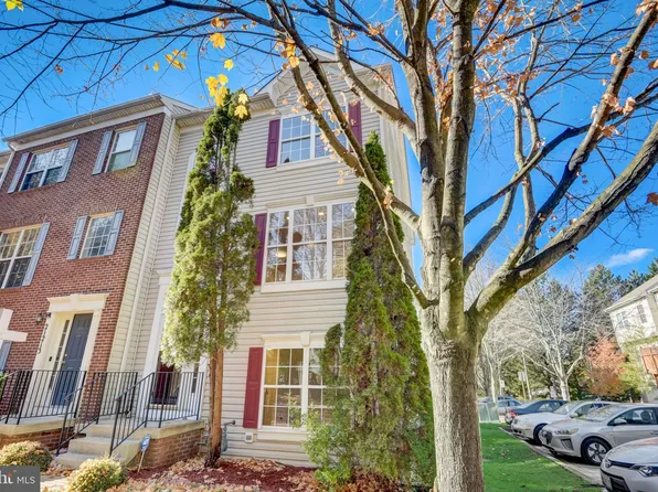 21215 Delevan Way #147, Germantown, MD 20876