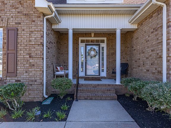 4th image of 503 Agate Dr