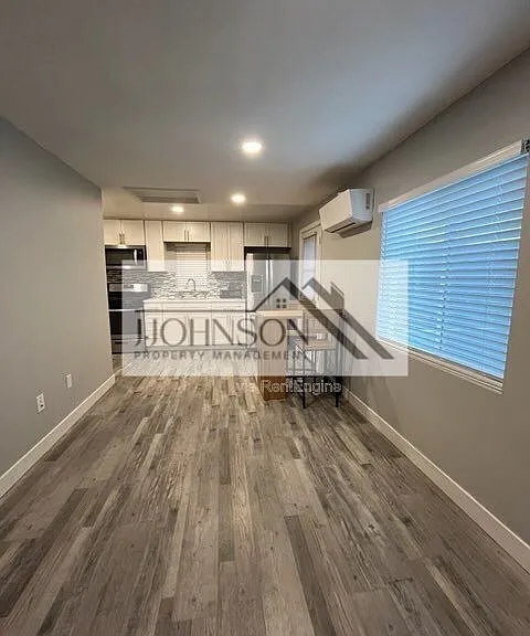 320 W Whittier Ave — Photo 6