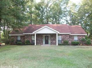7709 N Pinewood Dr, Pine Bluff, AR 71603