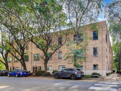1323 W Belden Ave #E1, Chicago, IL, 60614
