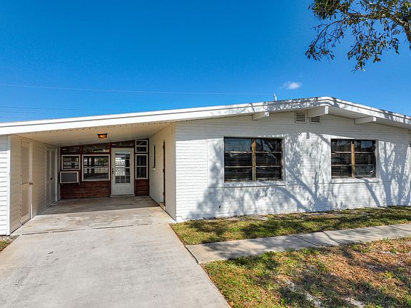 2nd image of 260 Sabal Ave
