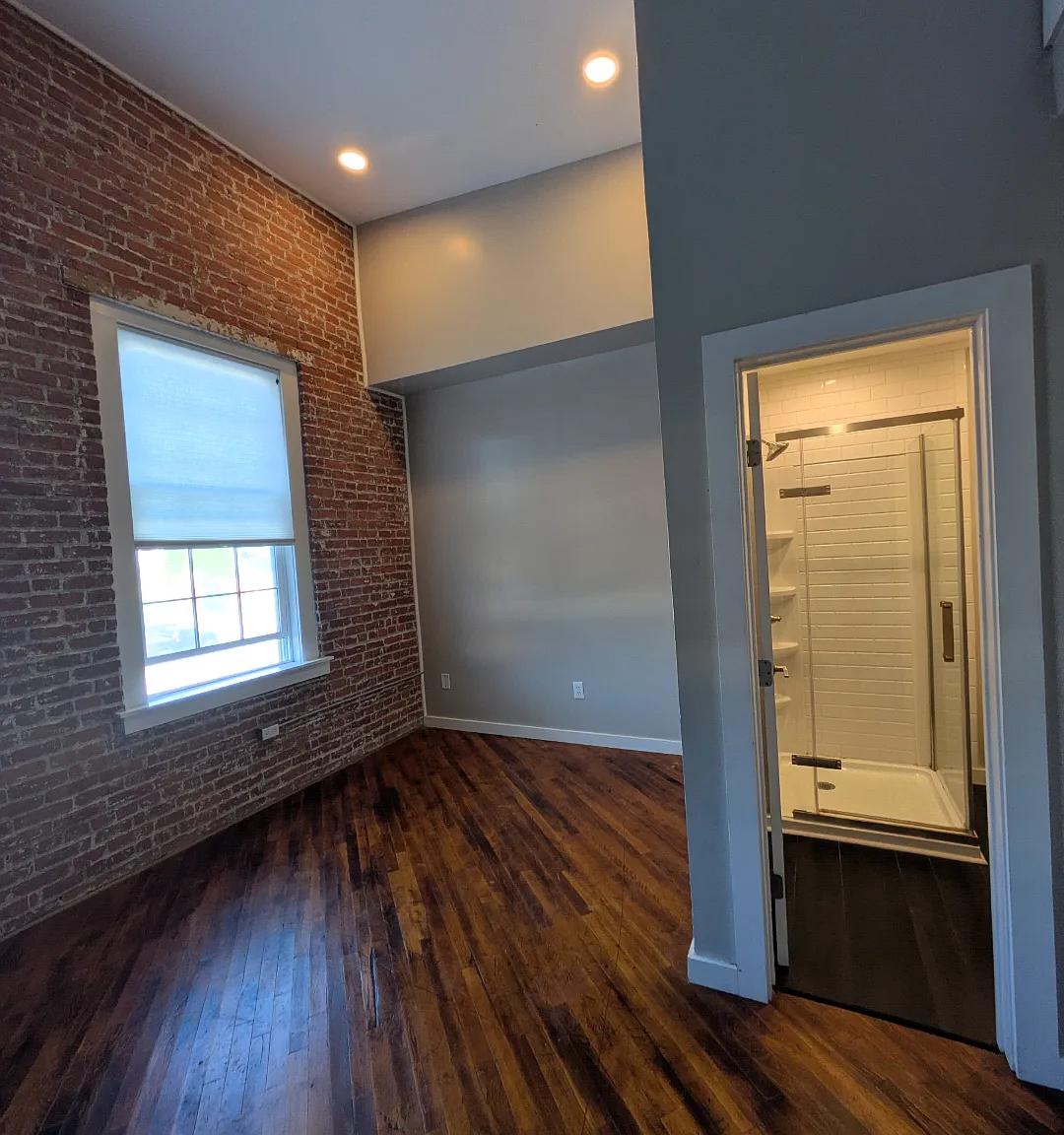 Studio, $850 — Photo 2