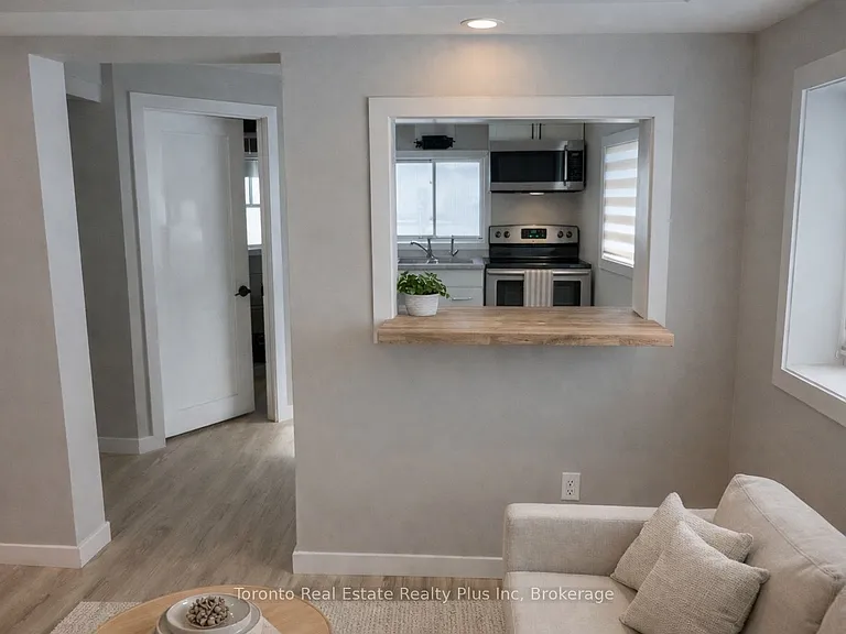 16 Huron Rd #4 — Photo 8