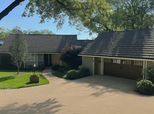 2100 Inverness Dr, Lawrence, KS 66047