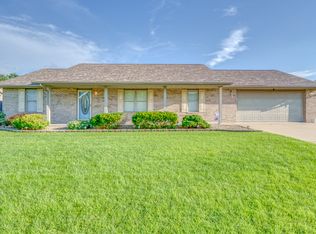2213 Darren Dr, Marion, IL 62959