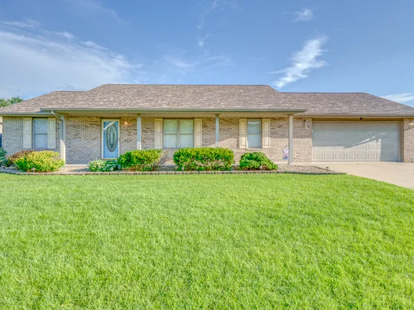 2213 Darren Dr, Marion, IL 62959