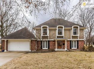 9705 W 105th Ter, Overland Park, KS 66212