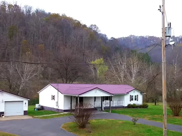 3367 Webb Rd, Crum, WV 25669