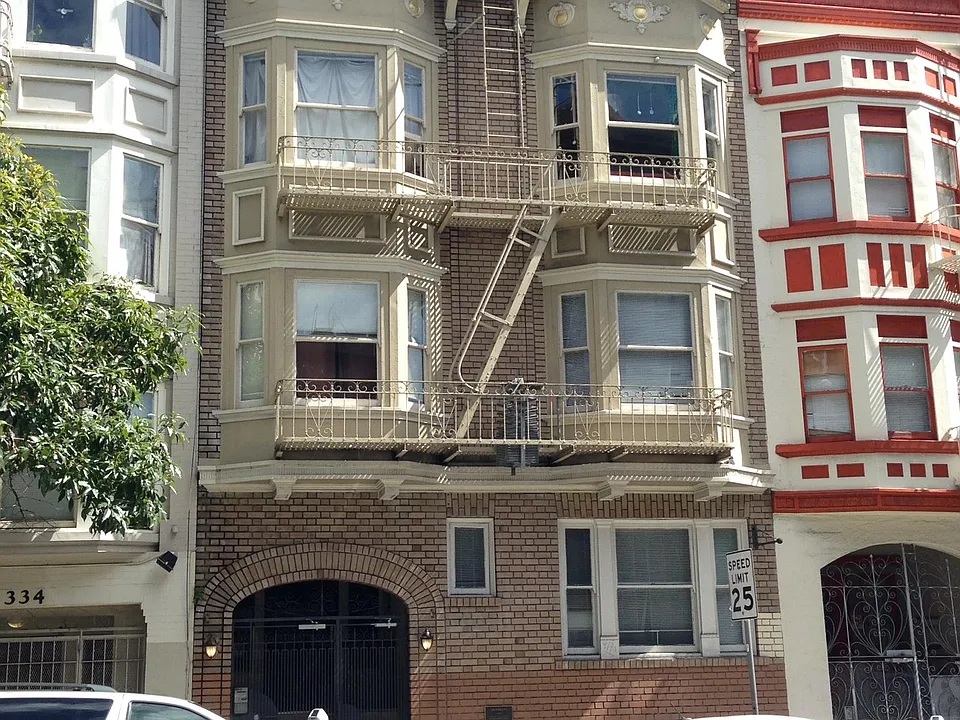 328 Hyde St #10